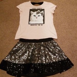 Girls lightly used 14/16 JUSTICE outfit.